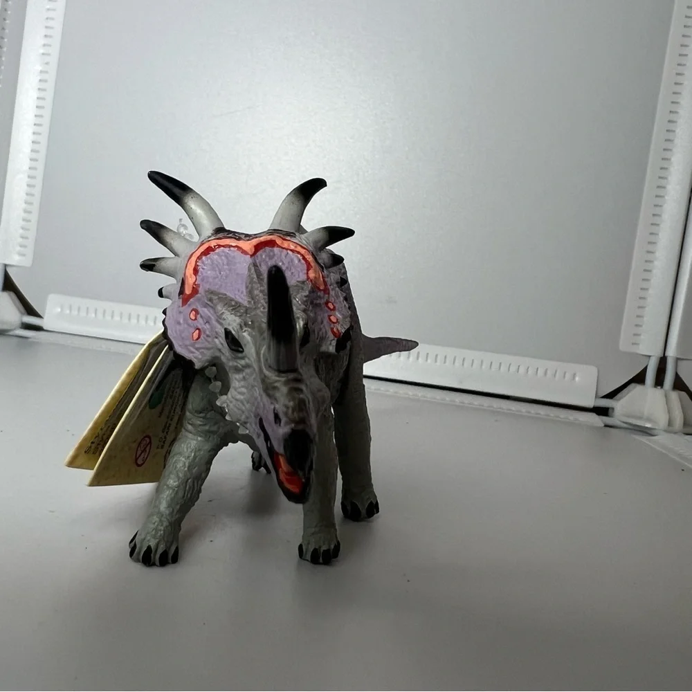Carnegie Collection Safari Dinosaur "Styracosaurus" New - Picture 2 of 5